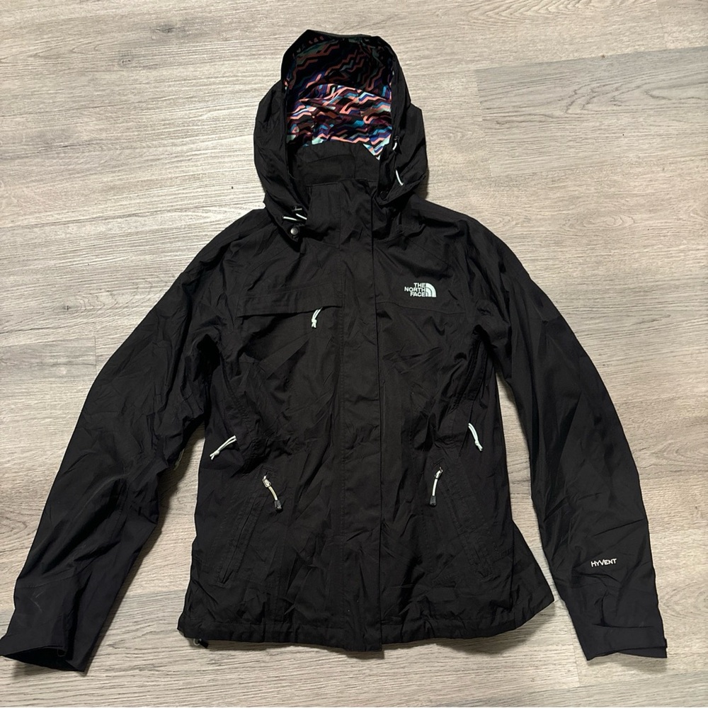 The North Face Women's Black HyVent Rain Jacket Small